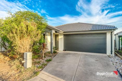 Property photo of 8 Florida Court Burnside Heights VIC 3023