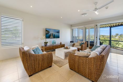 Property photo of 5057 Saint Andrews Terrace Hope Island QLD 4212