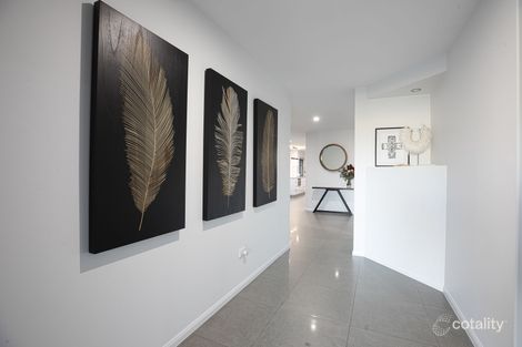 Property photo of 62 Monash Way Ooralea QLD 4740
