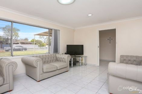 Property photo of 12 Coolatai Crescent Bossley Park NSW 2176