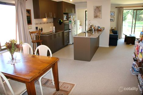 Property photo of 8 Station Street Porepunkah VIC 3740