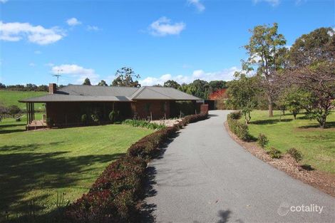 394 Carradine Rd, Bedfordale, WA 6112