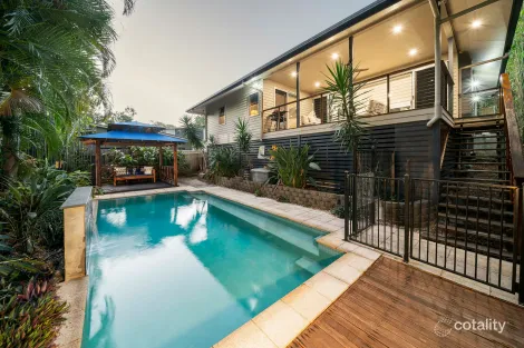 Property photo of 28 Gordon Circuit Seventeen Mile Rocks QLD 4073
