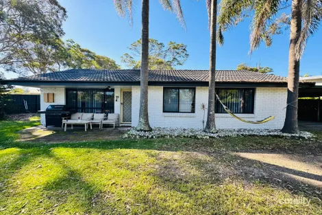 39 Rhodes Pde, Windermere Park, NSW 2264