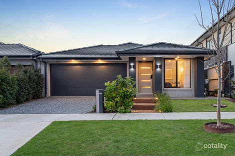 27 Volunteer Ave, Cranbourne South, VIC 3977