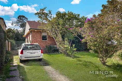 17 Alanas Ave, Oatlands, NSW 2117