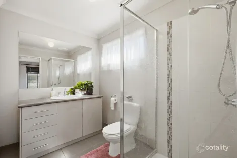 Property photo of 6 Imperial Drive Kialla VIC 3631