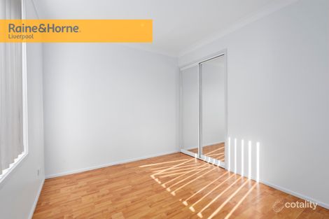 Property photo of 2/7 Kellerman Drive St Helens Park NSW 2560