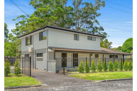 Property photo of 2/30 Renwick Street Wyoming NSW 2250