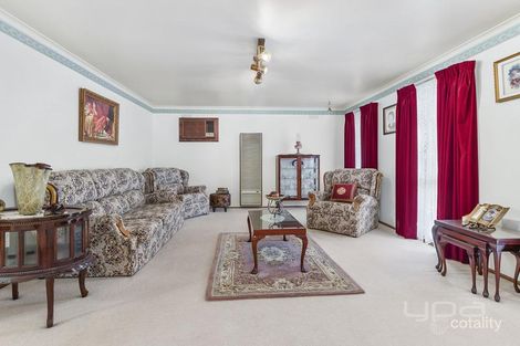 Property photo of 22 Kirkton Drive Kurunjang VIC 3337