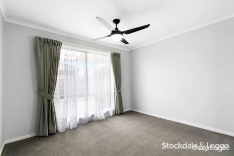 Property photo of 11 Littleton Avenue Yinnar VIC 3869