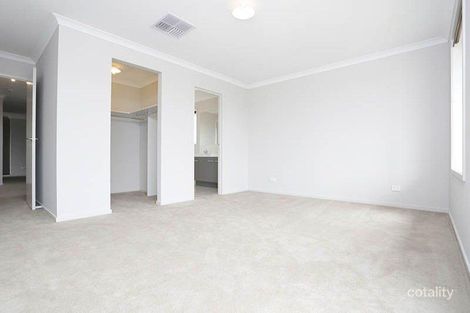 Property photo of 28 Adams Drive Fraser Rise VIC 3336