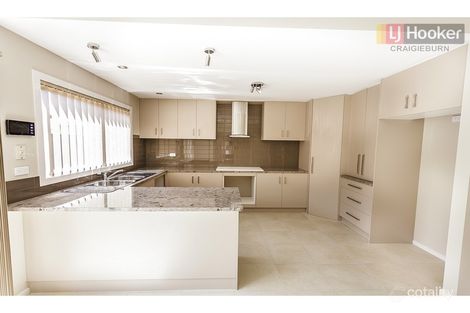 Property photo of 4 Koomba Crescent Greenvale VIC 3059