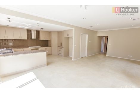 Property photo of 4 Koomba Crescent Greenvale VIC 3059