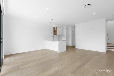 2/62-64 Dickenson St, Carina, QLD 4152