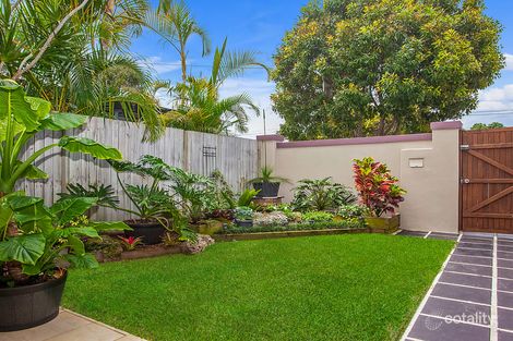 Property photo of 104 Albion Avenue Miami QLD 4220