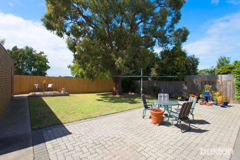 Property photo of 10 Nicholas Grove Heatherton VIC 3202