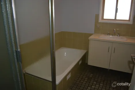 Property photo of 6 Blanche Court Roxby Downs SA 5725