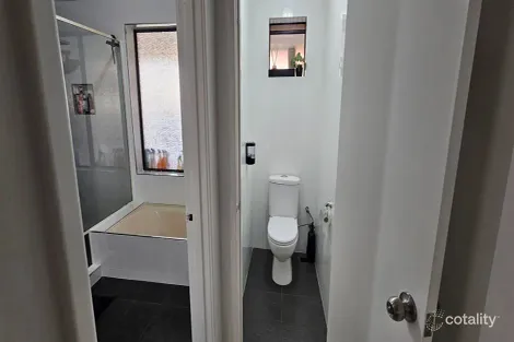 Property photo of 10 Burnside Way Waikiki WA 6169