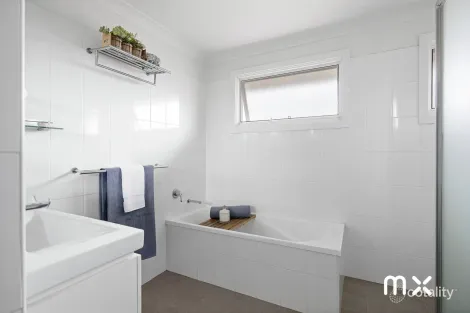 Property photo of 12 Willow Grove Corrimal NSW 2518