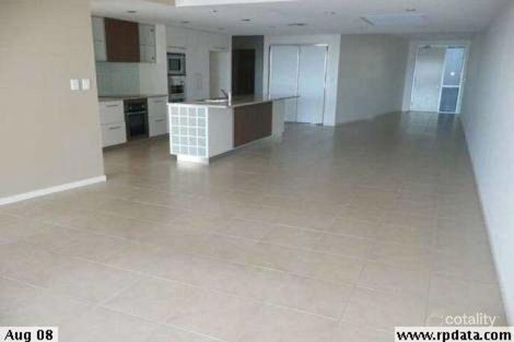 Property photo of 4/7 Grand Parade Parrearra QLD 4575