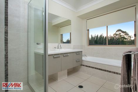 42 Bella St, Cashmere, QLD 4500