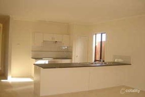 Property photo of 8 Bickerton Court Hampton Park VIC 3976