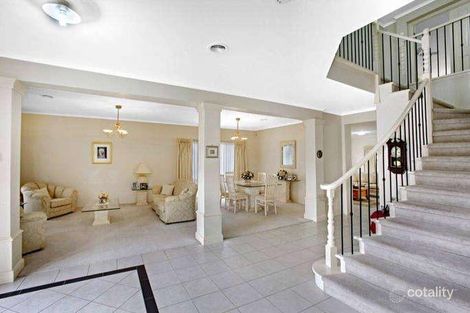 Property photo of 10 Norland Court Mill Park VIC 3082