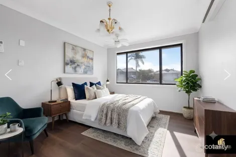 Property photo of 2 Robinson Close Lurnea NSW 2170