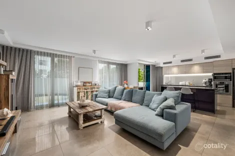 1/18 Edward St, Alexandra Headland, QLD 4572