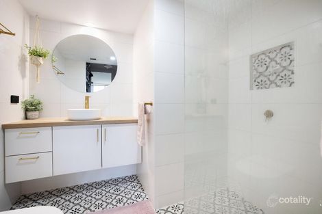 Property photo of 40/18 Aubrey Street Surfers Paradise QLD 4217