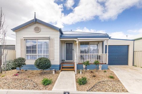 Property photo of 9/150 Bulban Road Werribee VIC 3030