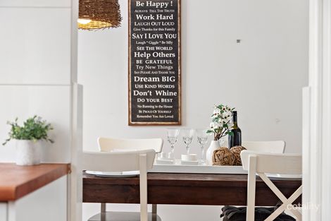 Property photo of 435 Broadwater Road Mansfield QLD 4122