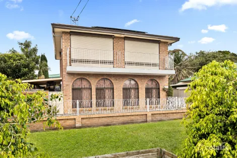 2/27 Kemblawarra Rd, Warrawong, NSW 2502