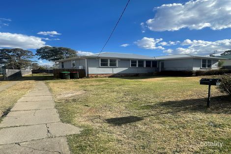 Property photo of 4 Jones Avenue Armidale NSW 2350