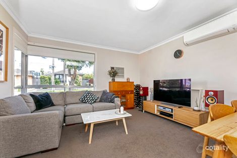 Property photo of 4/581 North Road Ormond VIC 3204