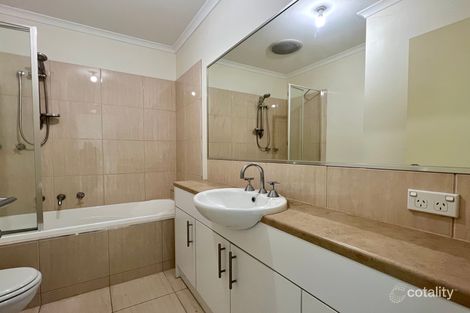 Property photo of 4/11 Howqua Place Pakenham VIC 3810