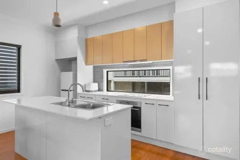 Property photo of 2/43 Springwood Street Mount Gravatt East QLD 4122