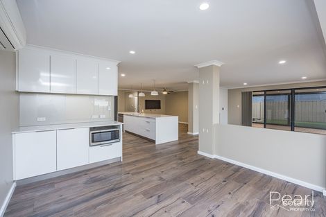 Property photo of 52 Innesvale Way Carramar WA 6031