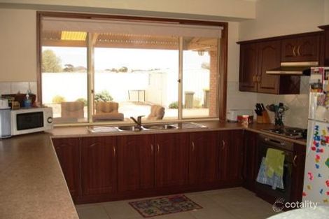 Property photo of 2 Warmington Road New Town SA 5554