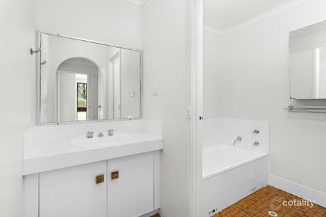 Property photo of 27 Goolagong Street Avondale NSW 2530