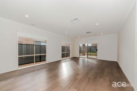 Property photo of 4 Caspian Drive Craigieburn VIC 3064