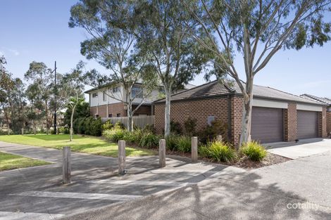 Property photo of 15 Rosette Crescent Keysborough VIC 3173