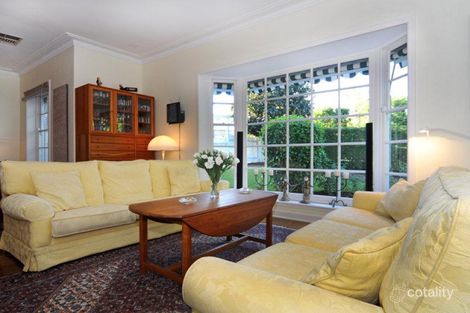 Property photo of 11 Roscommon Road Floreat WA 6014