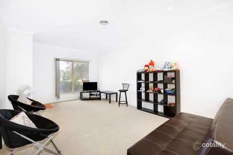 Property photo of 5/14 Mickleton Grove Point Cook VIC 3030