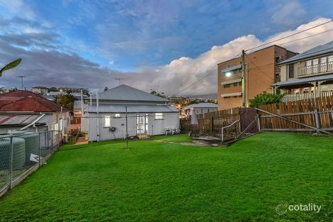 Property photo of 227 Water Street Spring Hill QLD 4000
