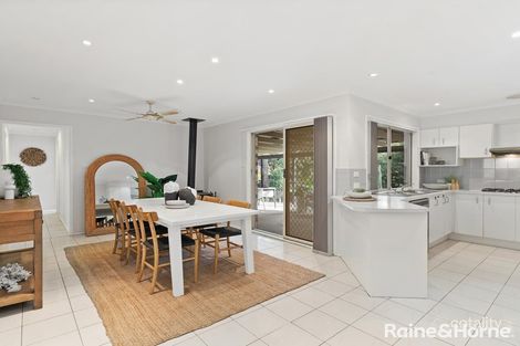 Property photo of 28 White Cedar Close Green Point NSW 2251