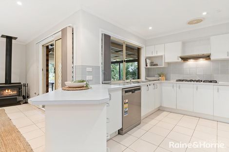 Property photo of 28 White Cedar Close Green Point NSW 2251