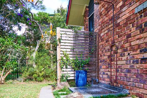 Property photo of 4 Kooringa Court Ocean Shores NSW 2483