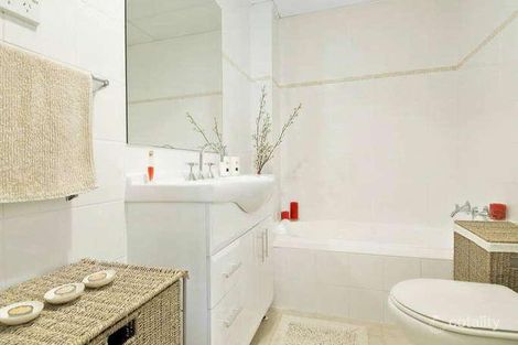 Property photo of 10/80 Old Pittwater Road Brookvale NSW 2100